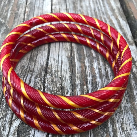 Three red, glass bangles - Picture 2 of 2